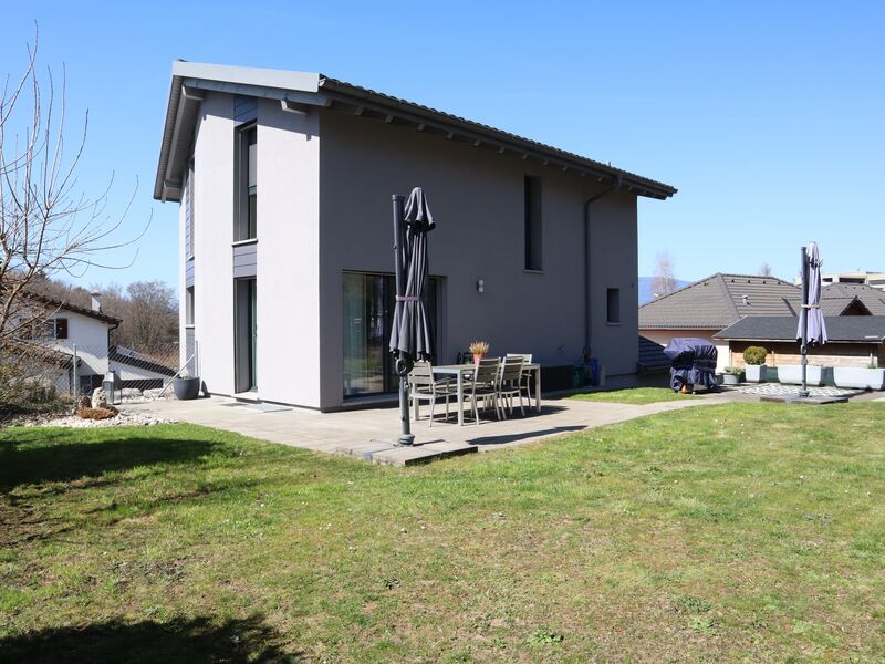 A Vendre  Villa individuelle  de 5.5 pièces Quartier calme Châbles FR