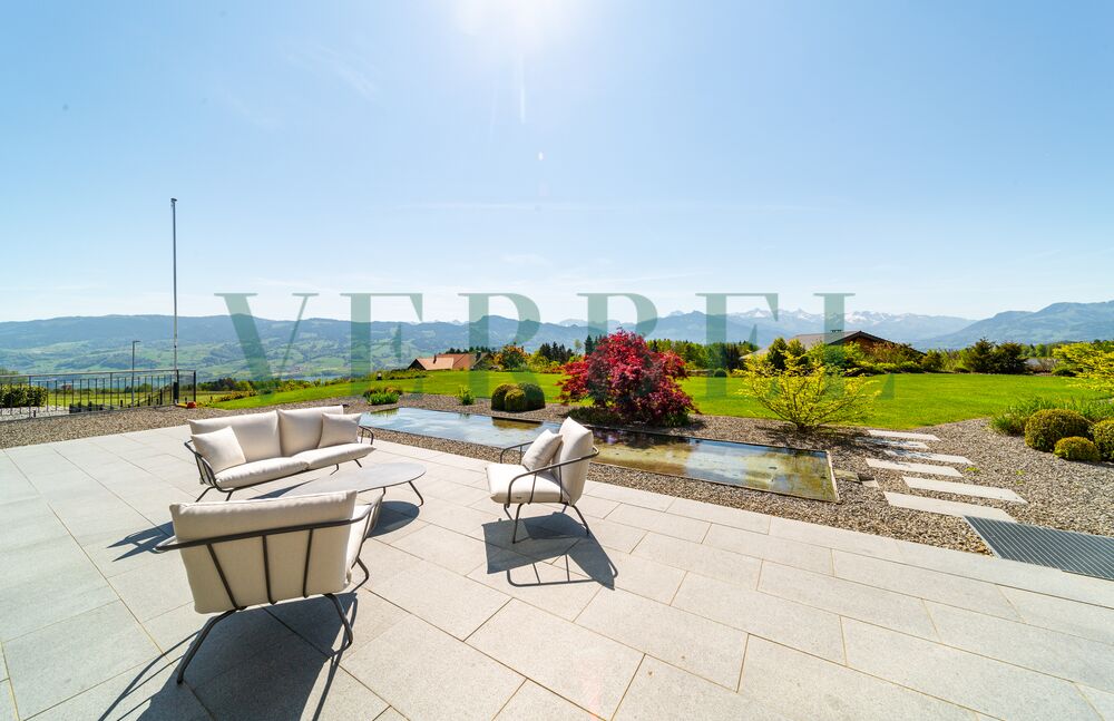 Luxurious family property - quiet environment