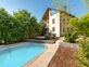 Opportunité à saisir :
Maison individuelle avec piscine