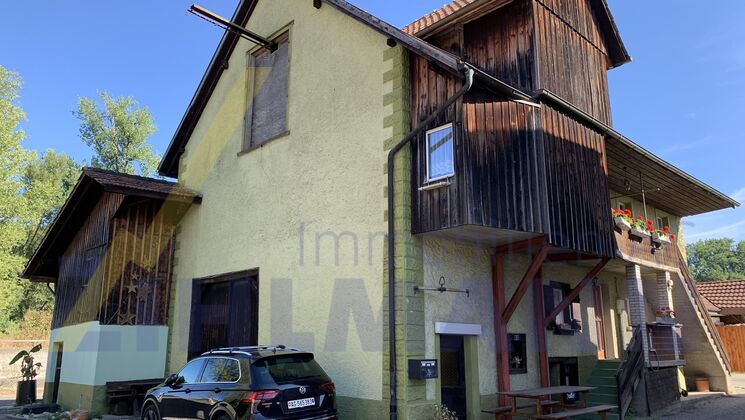Zweifamilienhaus im Dorfkern