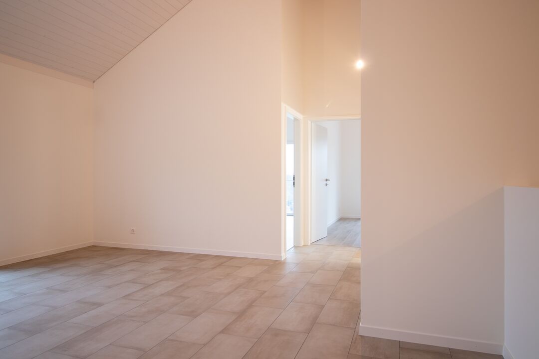 Projet immobilier à Valeyres avec 2 maisons construites, le bureau