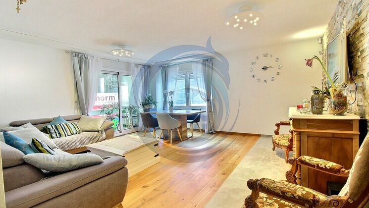 BEL APPARTEMENT DE 4,5 PIÈCES A COLLOMBEY