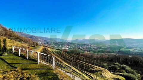 Bella e spaziosa villa in splendida posizione con vista fantastica