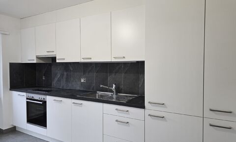 Appartement rénové de 72 m2 au 3ème étage
Avec ascenseur