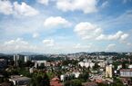APPARTEMENT DE 4 PIECES 
PROCHE DE TOUTES COMMODITES