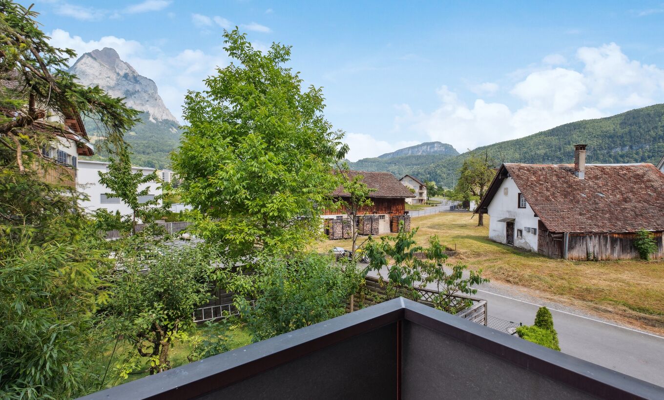 Extensive living space meets enchanting views
