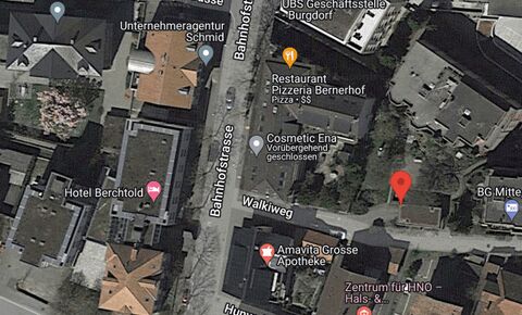 Einstellhallenplatz im Zentrum!