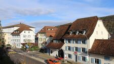 Modernste Wohnung, zentral und sehr ruhig.