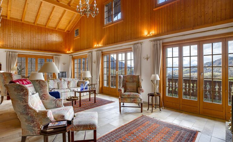Magnifique chalet avec vue panoramique sur les hauteurs du village