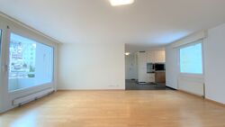 Freundliche helle 3.5-Zimmer-Wohnung mit Balkon