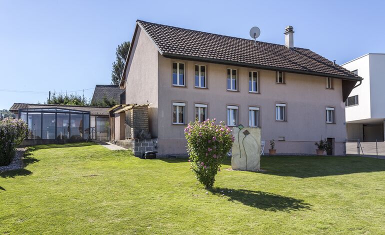 Belle maison de campagne de 4.5 pièces
au centre du village
