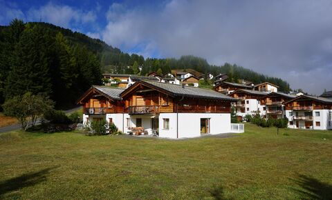 Grosszügige 3 ½ Zimmer Ferienwohnung Ski-in,Ski-out