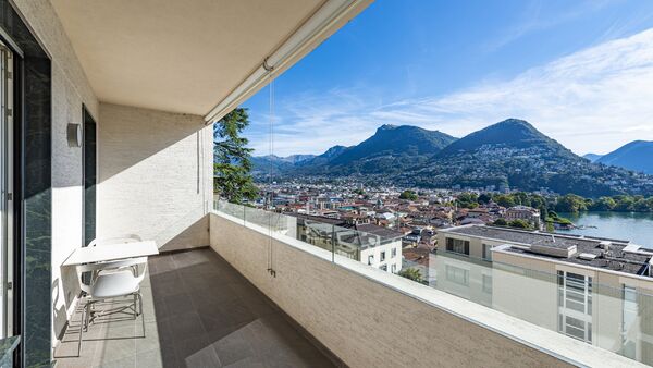 Elegant duplex in the heart of Lugano