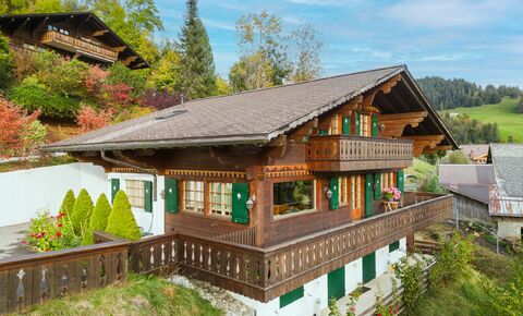 Luxury chalet for sale in Rougemont