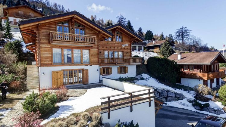 Luxurious chalet, all comforts, quiet area and exceptional view!