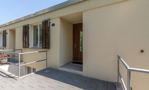Ruhig gelegenes Reihenhaus mit grosszügigem Garten