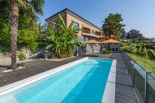 Mediterranean villa with beautiful garden and pool