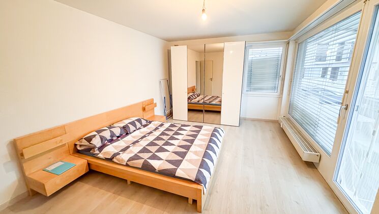 Zu vermieten ein möbliertes Zimmer in WG an zentraler Lage