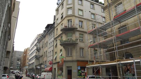 Elegance-Immobilier pour propose cet immeuble d'habitation en ville de Fribourg.