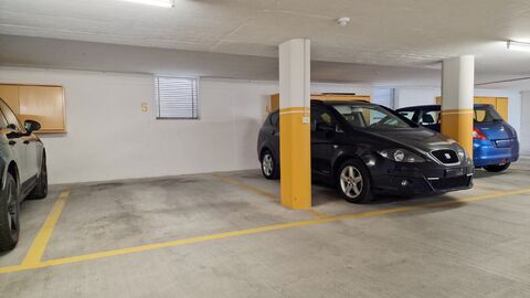 Tiefgaragenplatz in Lachen SZ