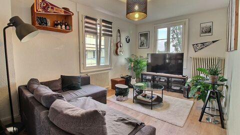 MAGNIFIQUE APPARTEMENT DE 3 PIÈCES AU CENTRE-VILLE