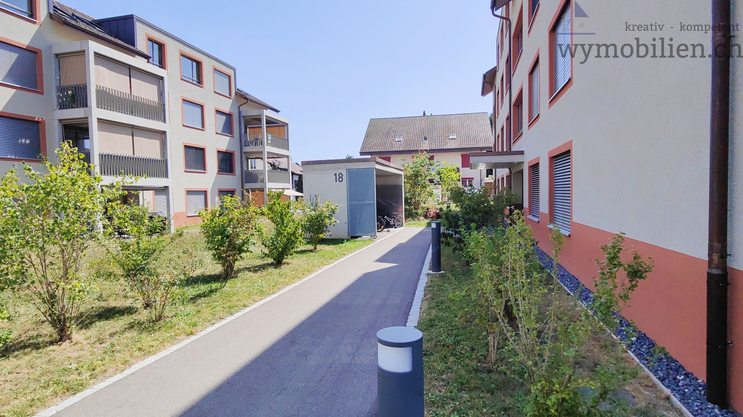 Fuss- Veloweg zur Wohnung
