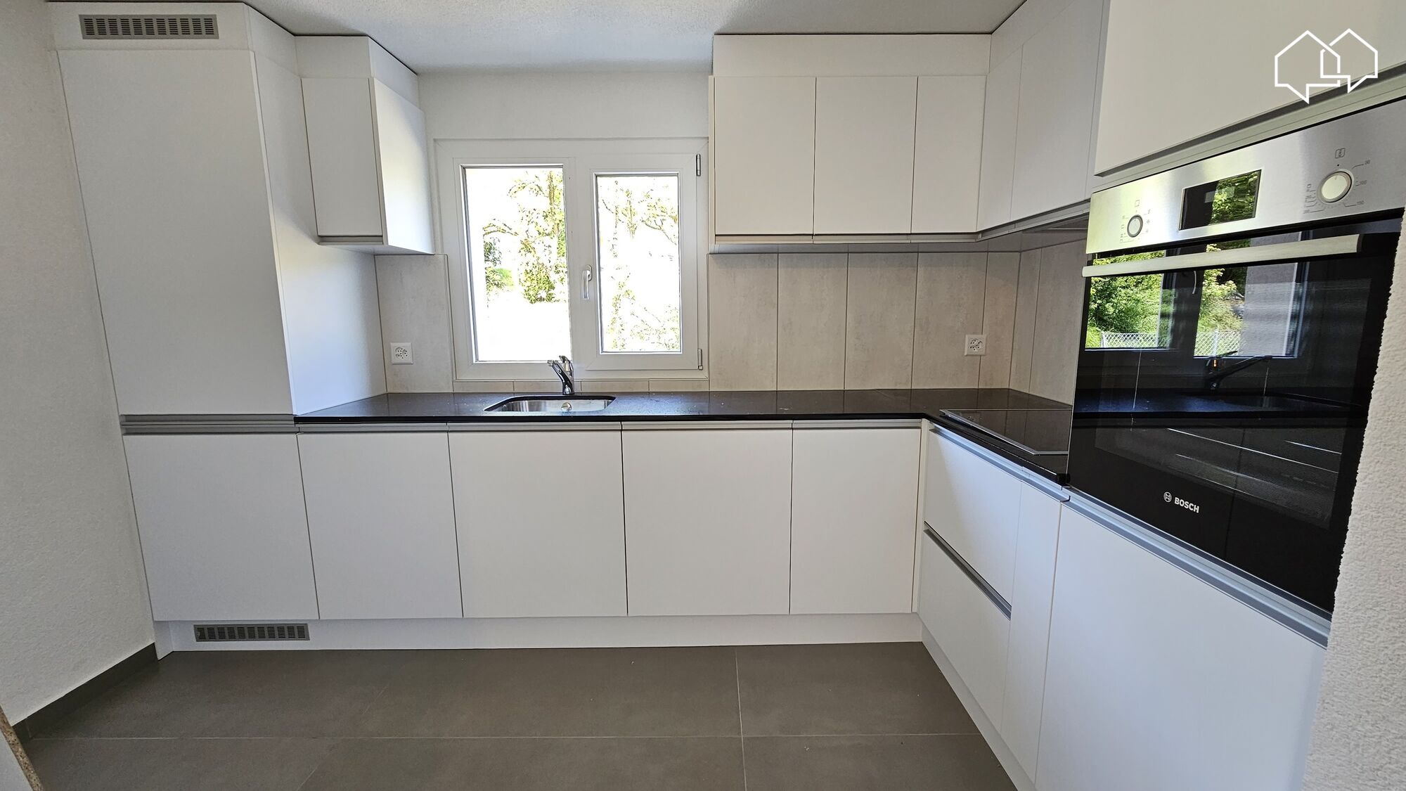 3.5 pièces rez (immeuble rénové)