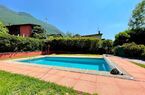 Spaziosa , confortevole e tranquilla villa nel verde con bella piscina