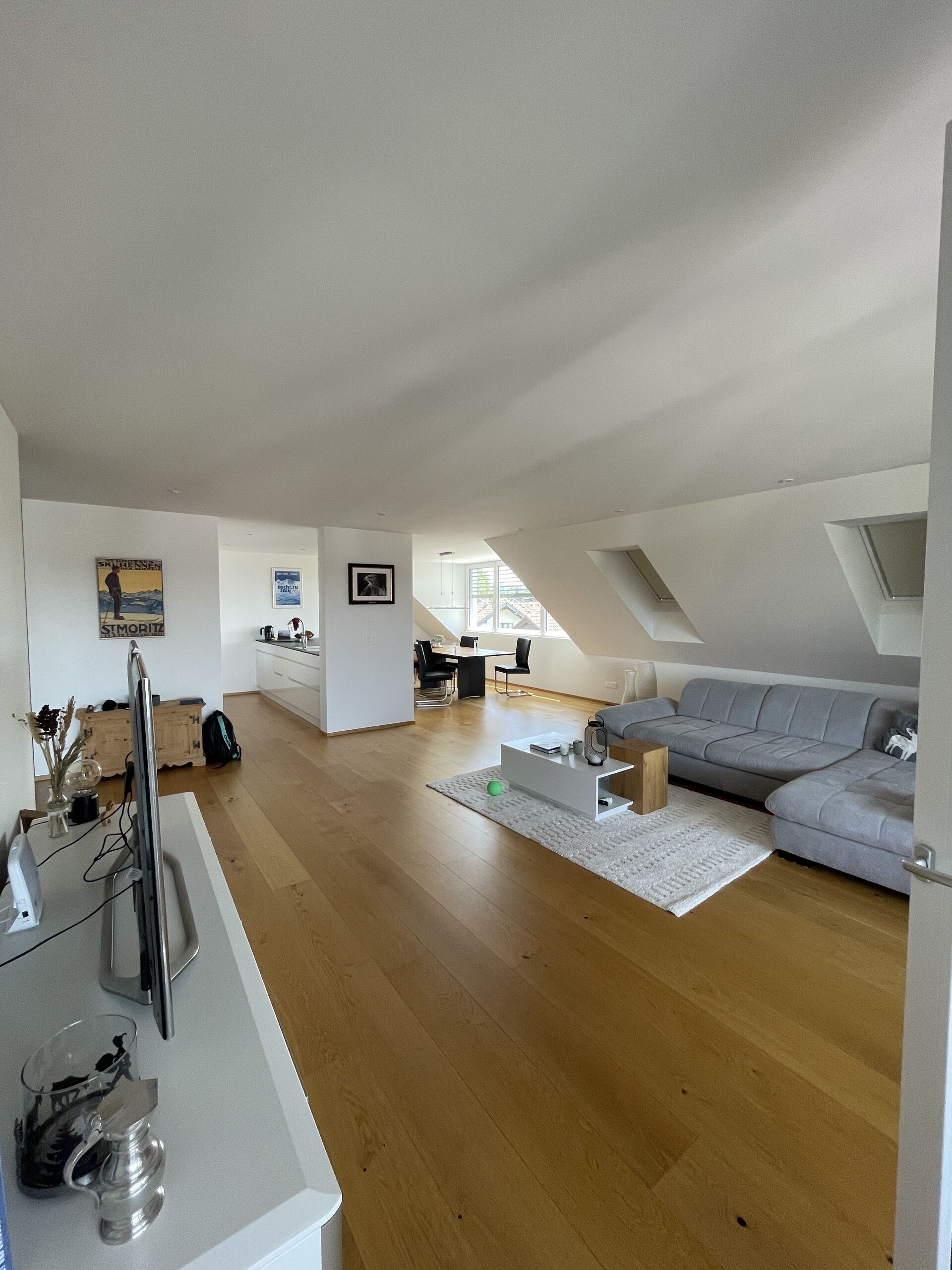Wohnbereich - Küche - Esszimmer