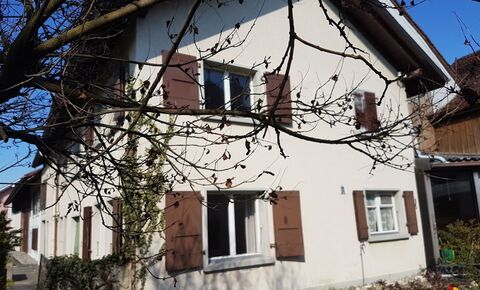 A VENDRE à GRANGES-MARNAND
Maison 5,5 pces à rénover