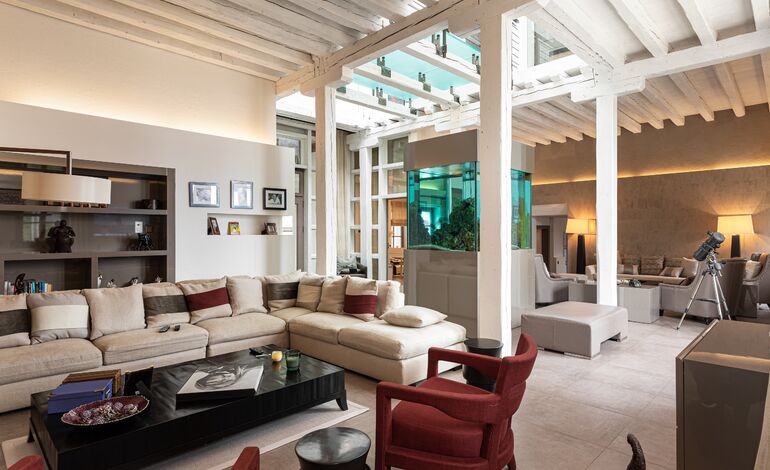 Maison de Maître au cœur d'un somptueux parc avec vue lac