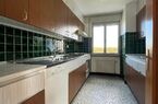Spacieux appartement 4½ pièces au rez-sup.
dans une petite maison