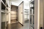 RESTAURANT/LOCAL COMMERCIAL D'ENV. 418 M2 
SITUE SUR LE BD DE PEROLLES