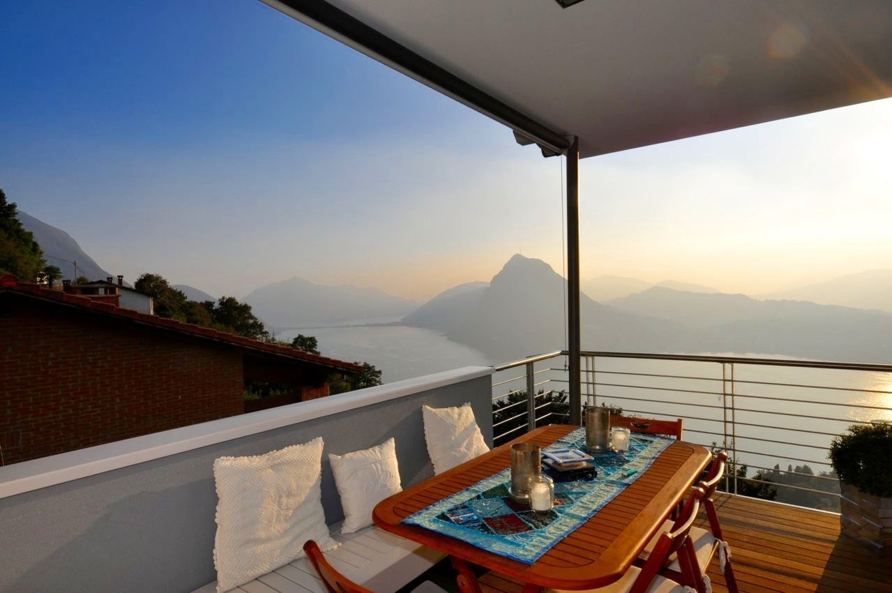 Moderne Villa mit schönem Seeblick zu verkaufen in Lugano-Aldesago