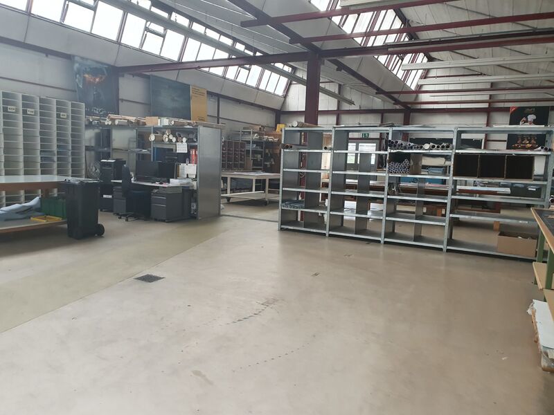 Workshop / warehouse of 235.80 m2 on the ground floor