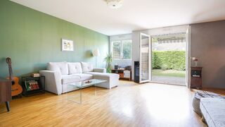 Condominium apartment CH-1293 Bellevue