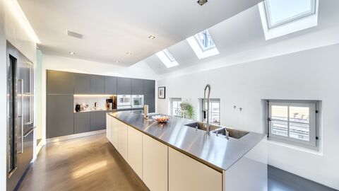 Old Town - Beautifully renovated yield building