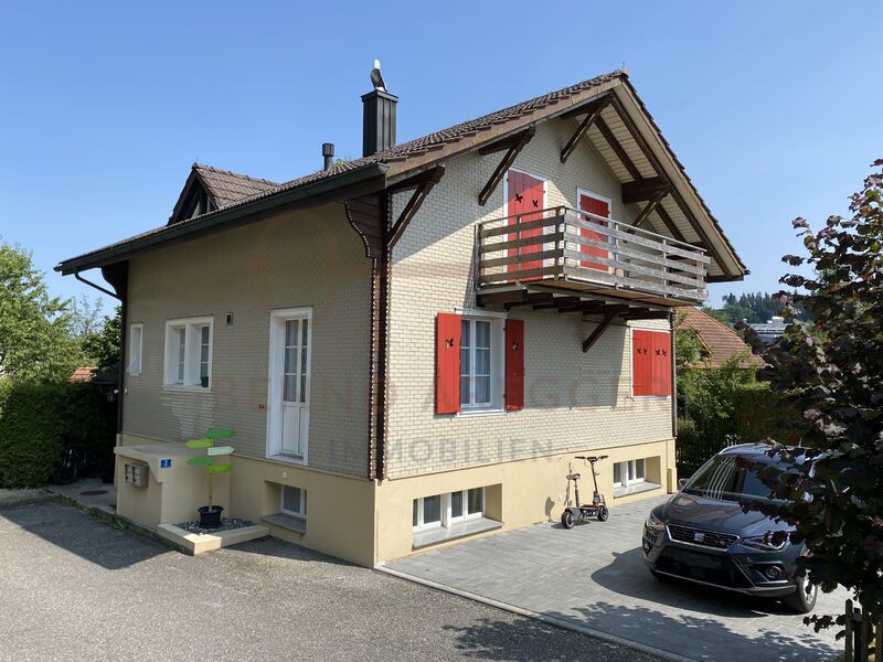 5½-Zi-Einfamilienhaus mit 2½-Zi-Einliegerwohnung, bevorzugte Wohnlage
