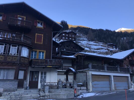 Chalet + garages