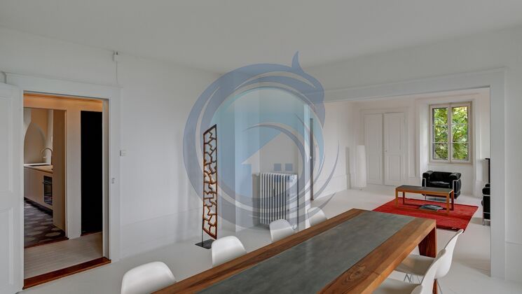 MAGNIFIQUE APPARTEMENT DE 7,5 PIÈCES AVEC VUE SUR LE LAC