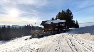 Buvette de montagne "Le Gîte d'Allières" avec dortoirs et appartement