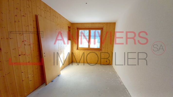 Chambre 4 au rez inférieur 