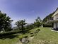 Superbe villa surplombant le lac et
offrant une vue époustouflante