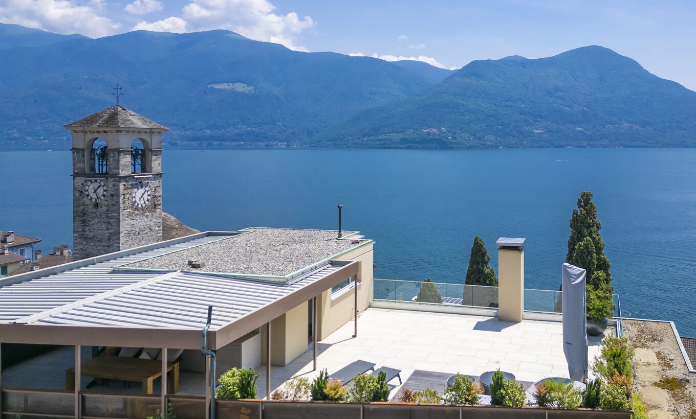 Attikawohnung im Zentrum mit spektakulärem Blick auf den Lago Maggiore