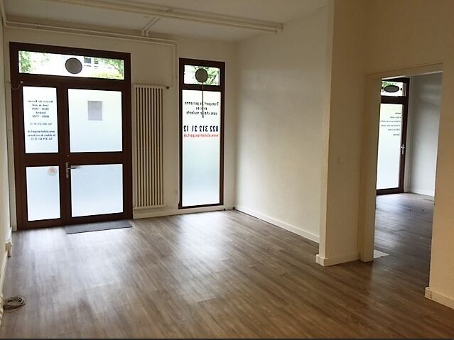 Atelier-dépôt of 328 m2 Grand Lancy.