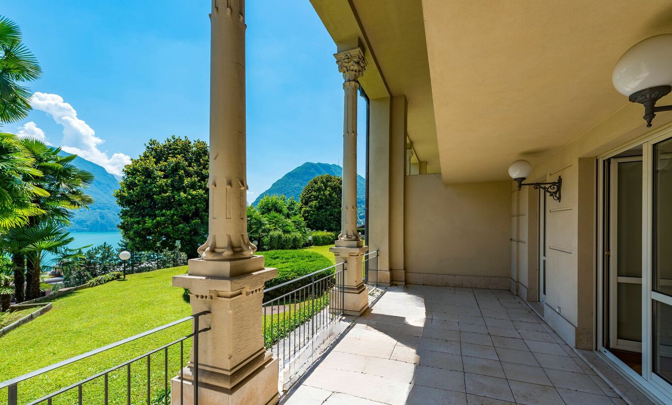 Bristol residence: 2.5-room apartment with loggia