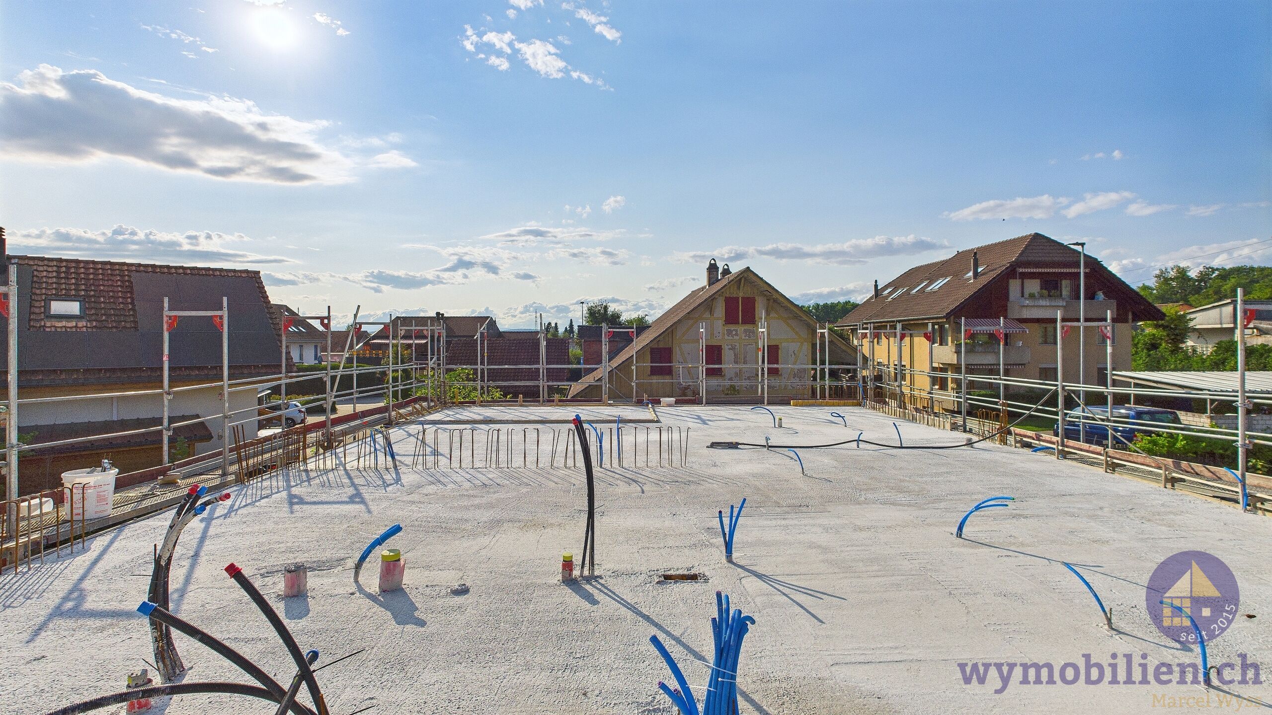 Auf dieser Fläche entsteht die OG Wohnung West (Foto 5.8. 18.15 Uhr)
