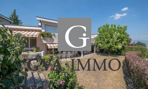 Superb contemporary house in a quiet area with a beautiful open view