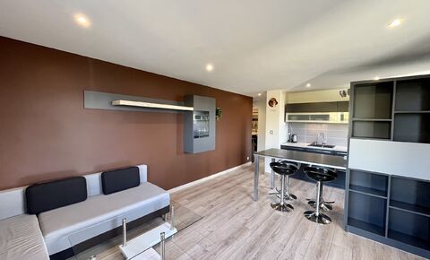 Appartement meublé avec balcon et vue dégagée