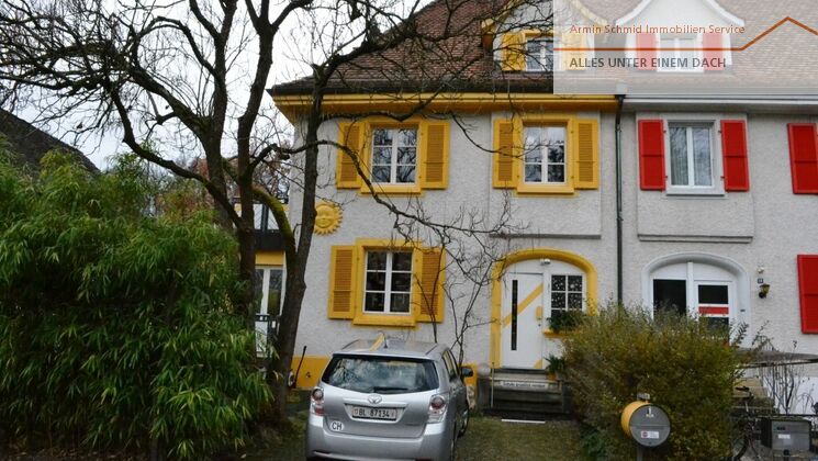 Gepflegtes Eck-Einfamilienhaus mit grossem Garten